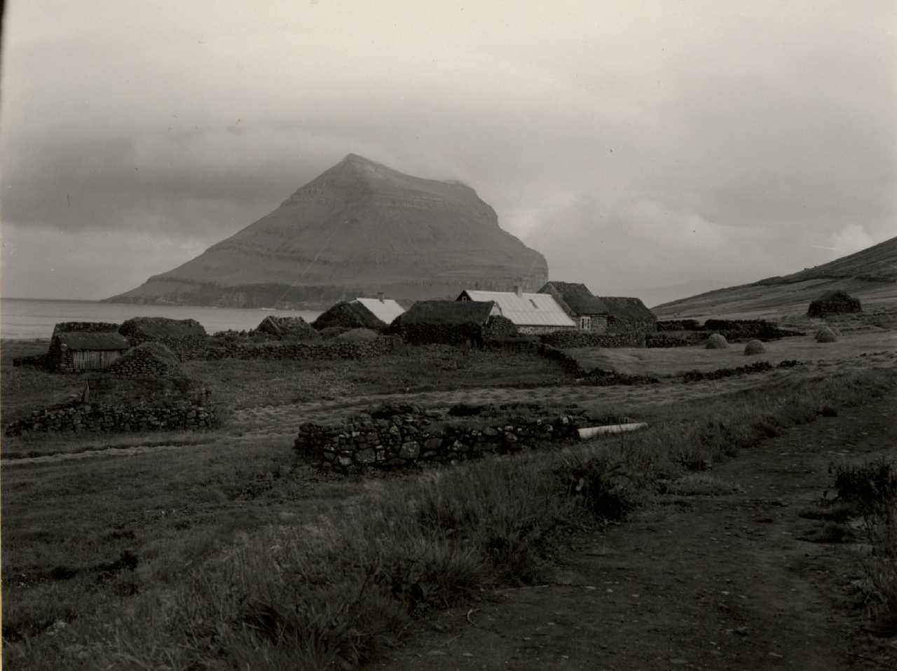 Den sydlige byling ved Kolter i Færøerne - Nationalmuseets Samlinger Online