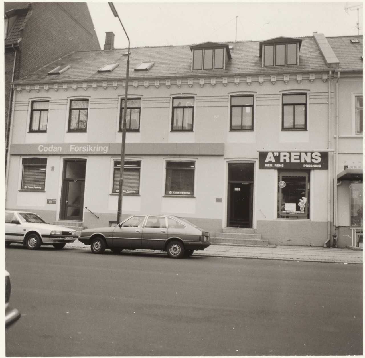 Butiksfacader, Sct. Bendts Gade 4, Ringsted, 1986 - Nationalmuseets ...